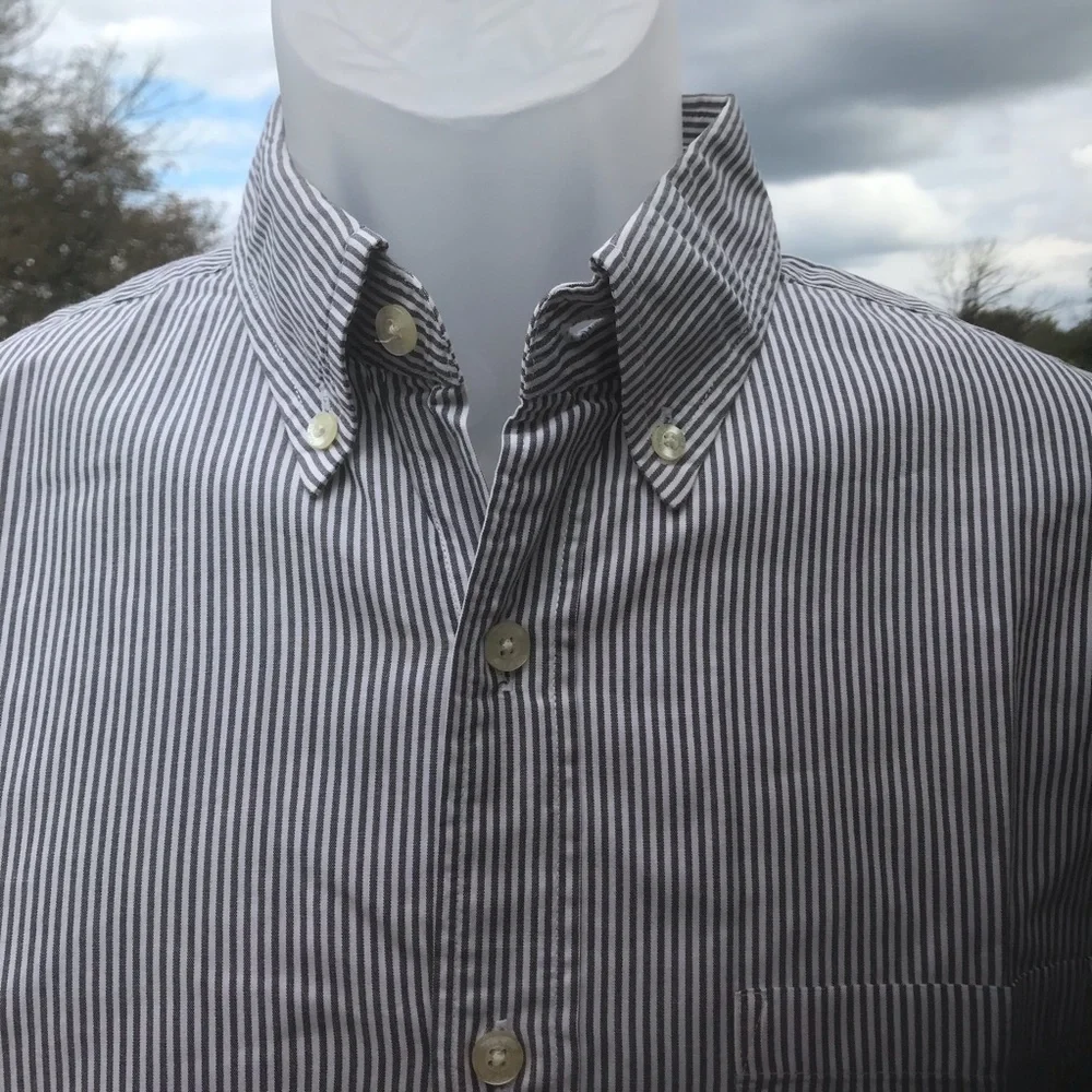 J. Crew - Mens striped blue/white tailored fit shirt, Size: S